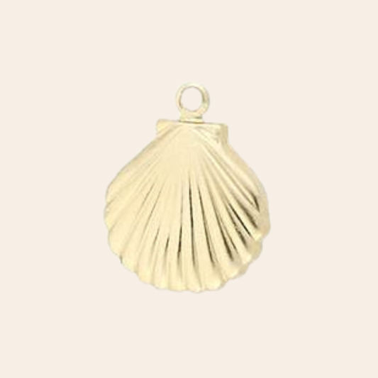 Seashell Recuerdo Charm